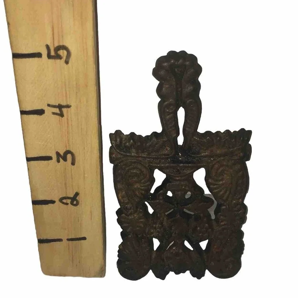 Vintage Brown Stove Works Cast‎ Iron Mini Small Footed Trivet Cleveland Tenn